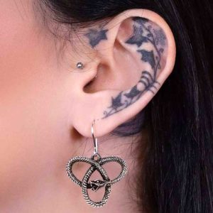 ALCHEMY GOTHIC Boucles D’Oreilles ‘Eve’s Triquetra’ marque moins cher 7