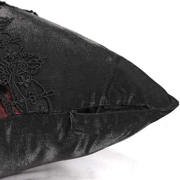 DEVIL FASHION Coussin Gothique ‘Cross-Shaped’ Noir Et Rouge pas cher 7