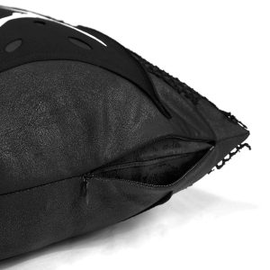 DEVIL FASHION Coussin Imprimé ‘Wing Bone’ Noir meilleur service 24