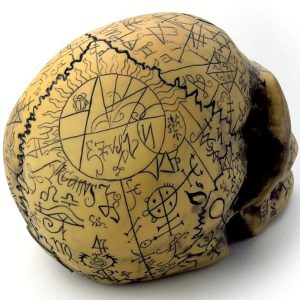 The Vault By Alchemy Crâne En Résine ‘Omega Skull’ pas cher en ligne 16
