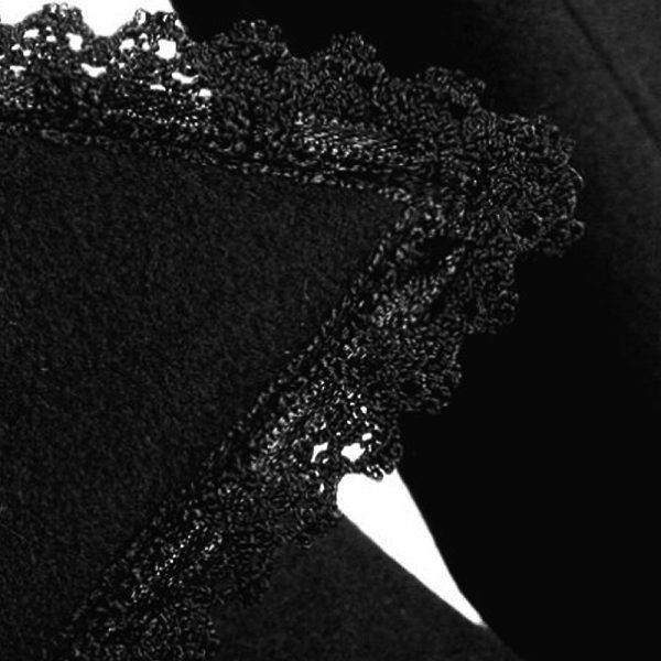 Pyon Pyon Manteau Gothic Lolita à Capuche ‘Dolly’ Noir à prix très bas 9