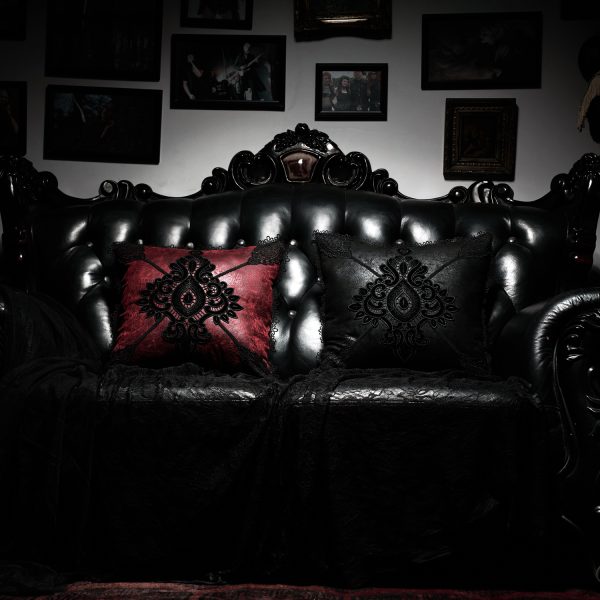 Meilleur Prix PUNK RAVE Taie D’Oreiller Décorative ‘Gothic Cozy’ Noire 12