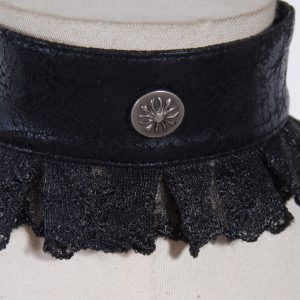 REMISE Red Queen’s Black Legion Top En Dentelle Noire ‘Thyone’ 25